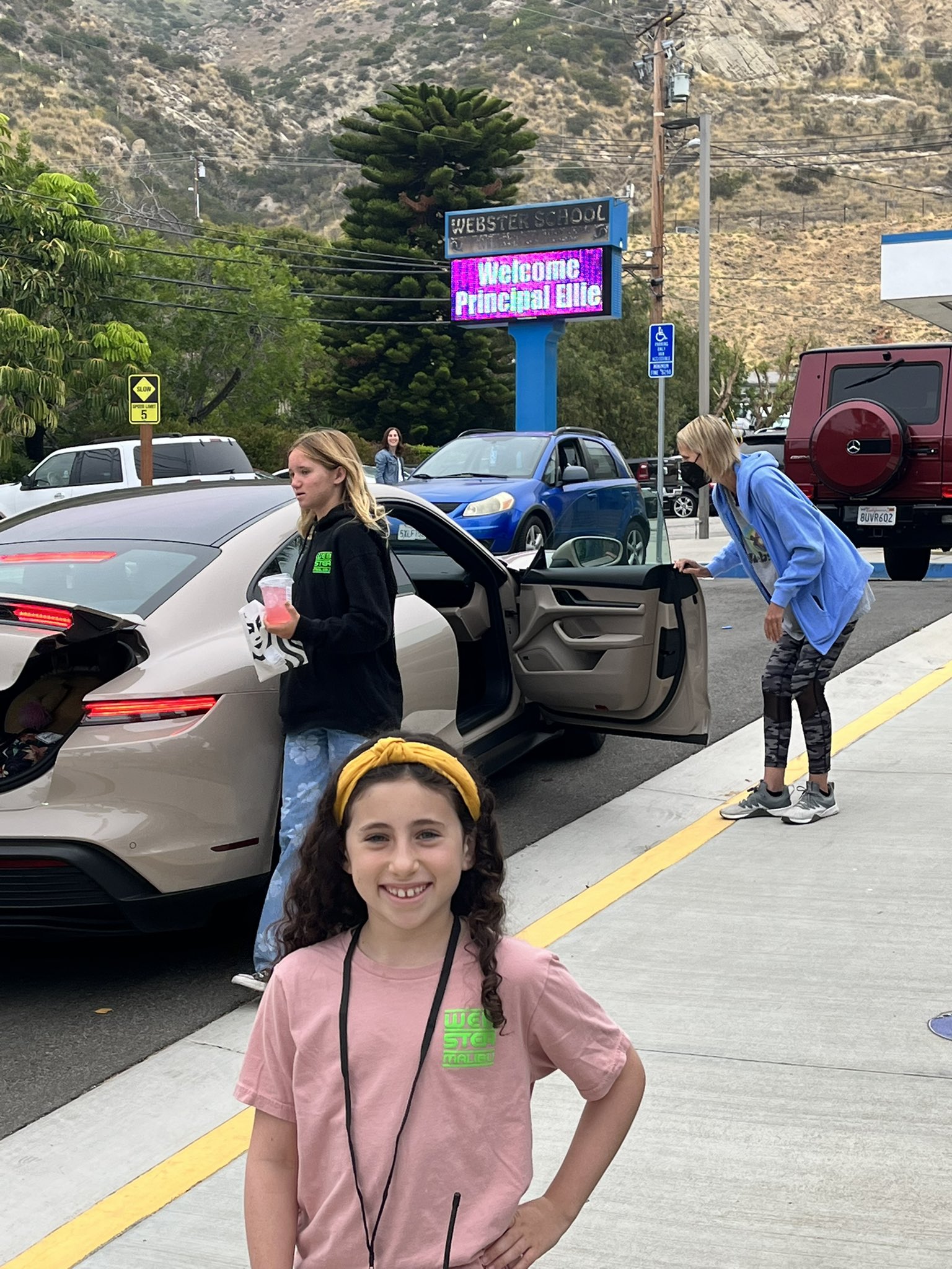 ster Elementary on Twitter "Principal for the Day! Miss Ellie. You