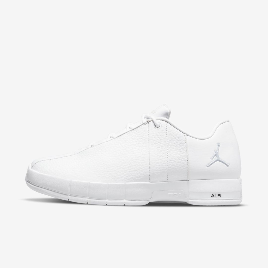 J23app's tweet photo. Jordan Team Elite 2 Low "White/Pure Platinum" on @nikestore

Link -> https://t.co/1QmU2NfIYj https://t.co/w9oP6Cu4hz