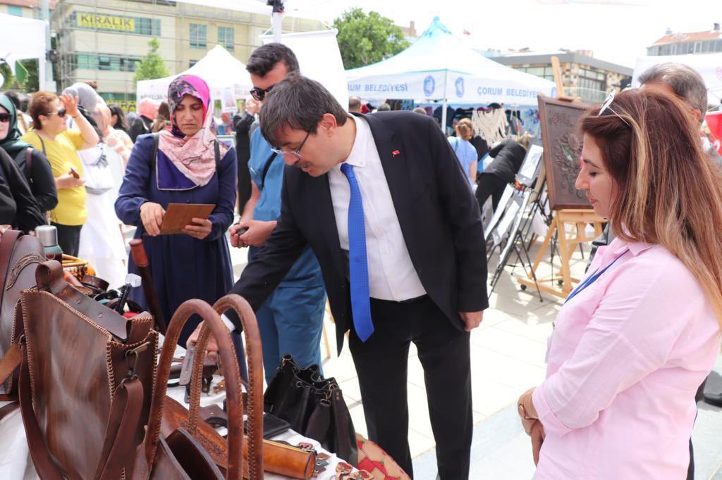 mebhbogm's tweet photo. Genel Müdürümüz Sayın Sabahattin DÜLGER “Hayat Boyu Öğrenme Haftası” kutlamaları kapsamında Çorum ilini ziyaret ettiler.

@sdulger43 
@tcmeb https://t.co/Jk3LfpLyFu