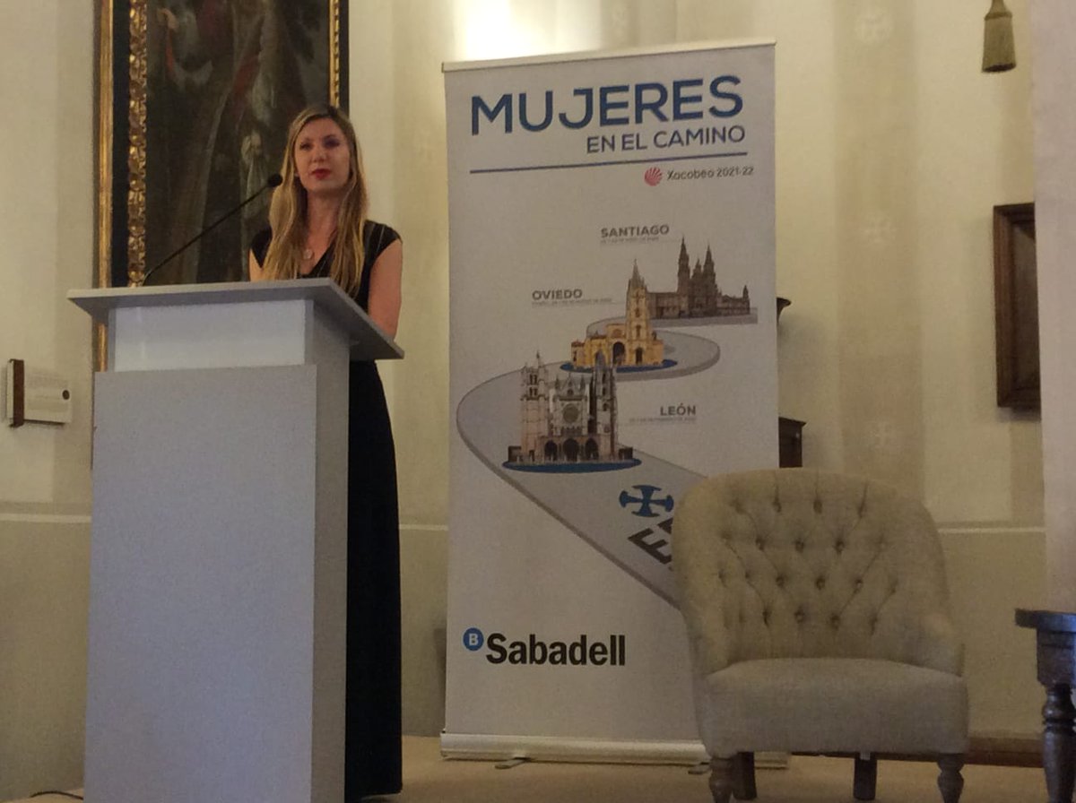 Begoña Fernández-Costales llama a la unión de los colectivos empresariales de mujeres para hacer fuerza ante retos comunes.

"De vez en cuando hay que parar, respirar hondo y caminar juntas, tanto en el sentido físico como el figurado, y en definitiva, avanzar".