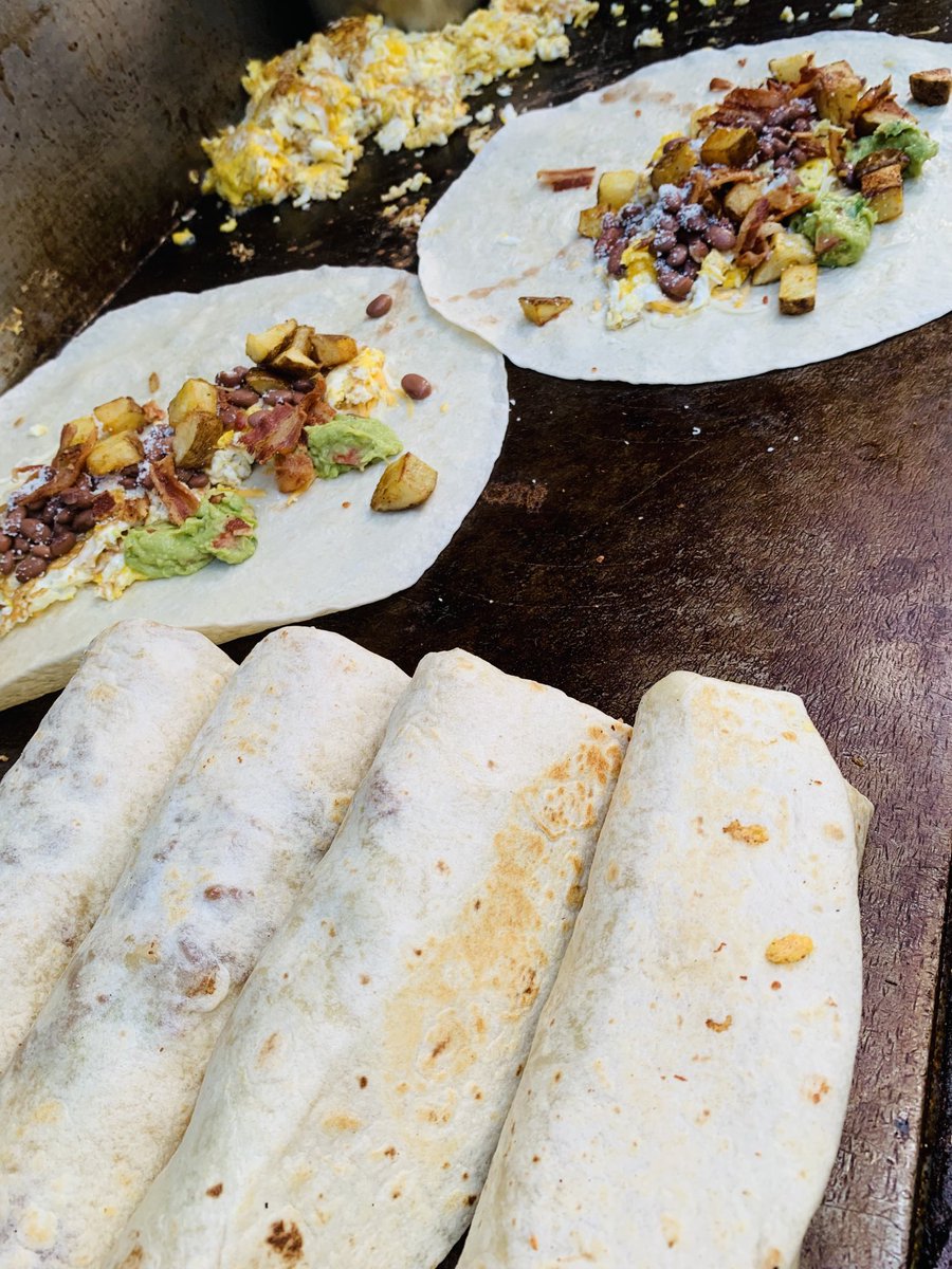 Happy Friday, come enjoy breakfast burrito 🌯🥓🥚🍳🤠