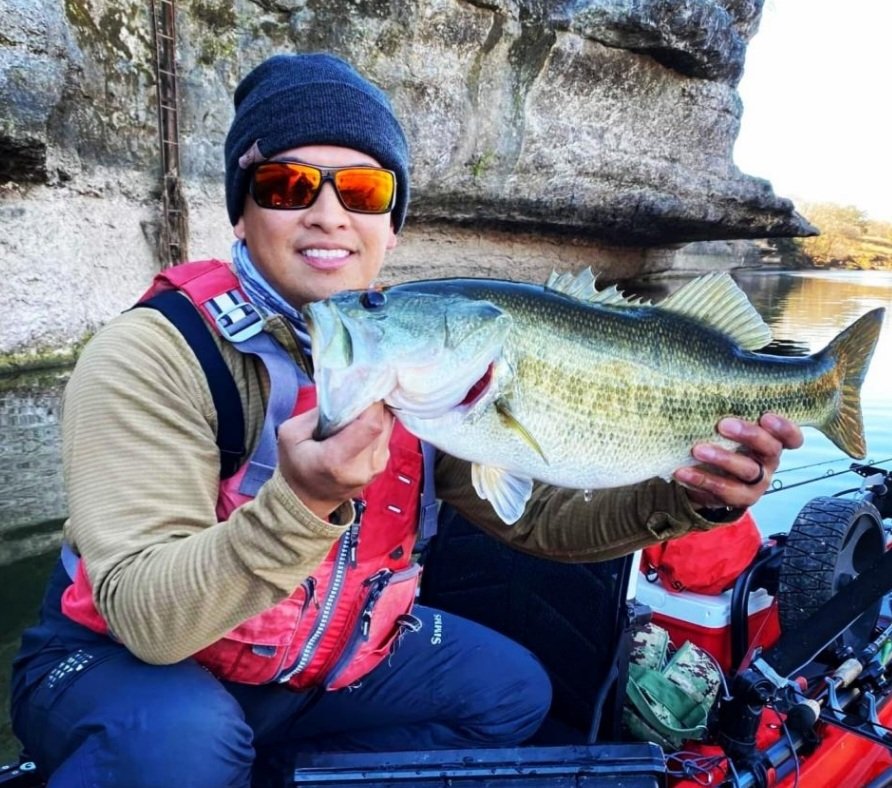 ArmyBassAnglers's tweet image. The Navy's Recruiting Commands Soldier of the Year...loves the Mission "Support.Defend.Fish" &amp;amp; it's healing powers--HOOAH! 
#SupportDefendFish #NavyBassAnglers 

dvidshub.net/news/421164/sa…