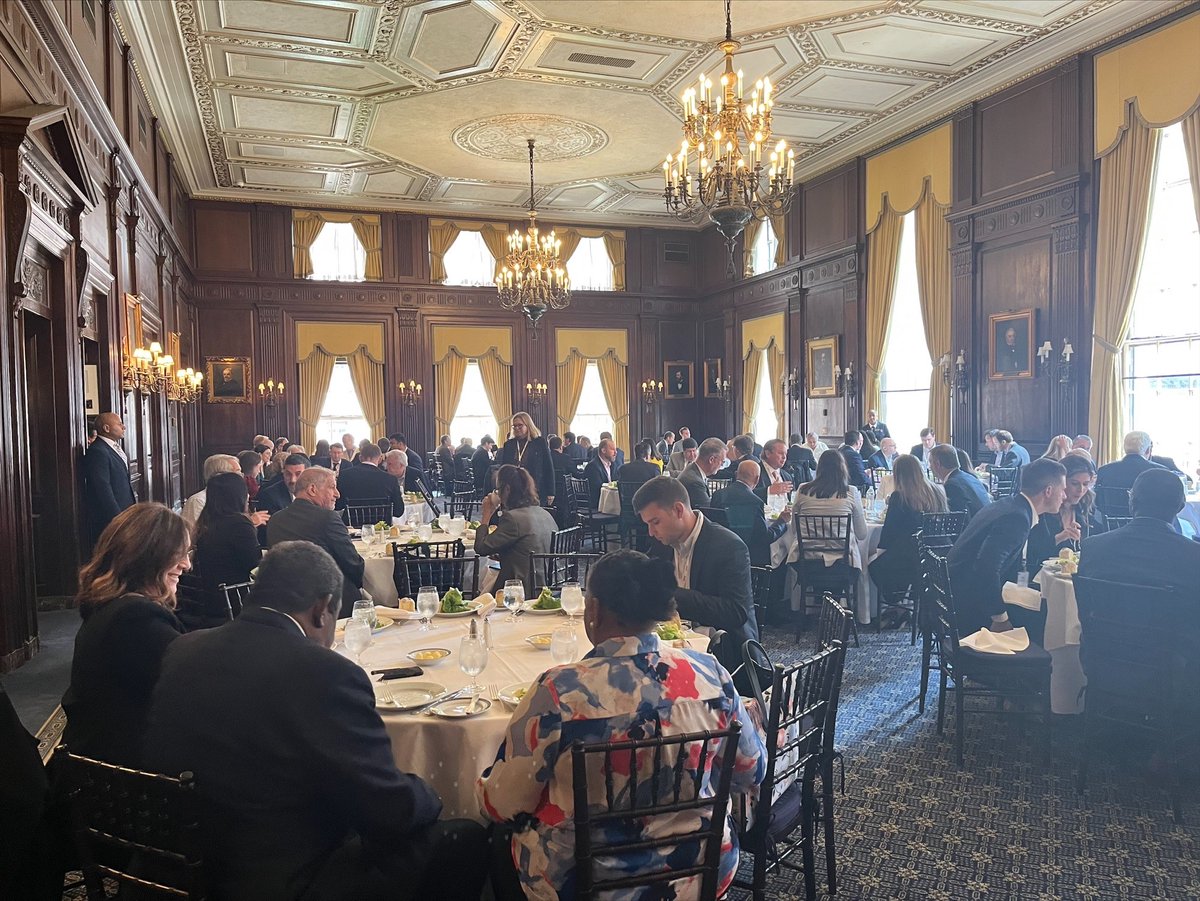The Deal Economy: Predictions and Perspectives was a huge hit yesterday gathering corporate executives, investors and advisors to discuss the current M&amp;A environment. 

A BIG thank you to our sponsors, speakers and attendees for making this event so successful. #TheDealEconomy