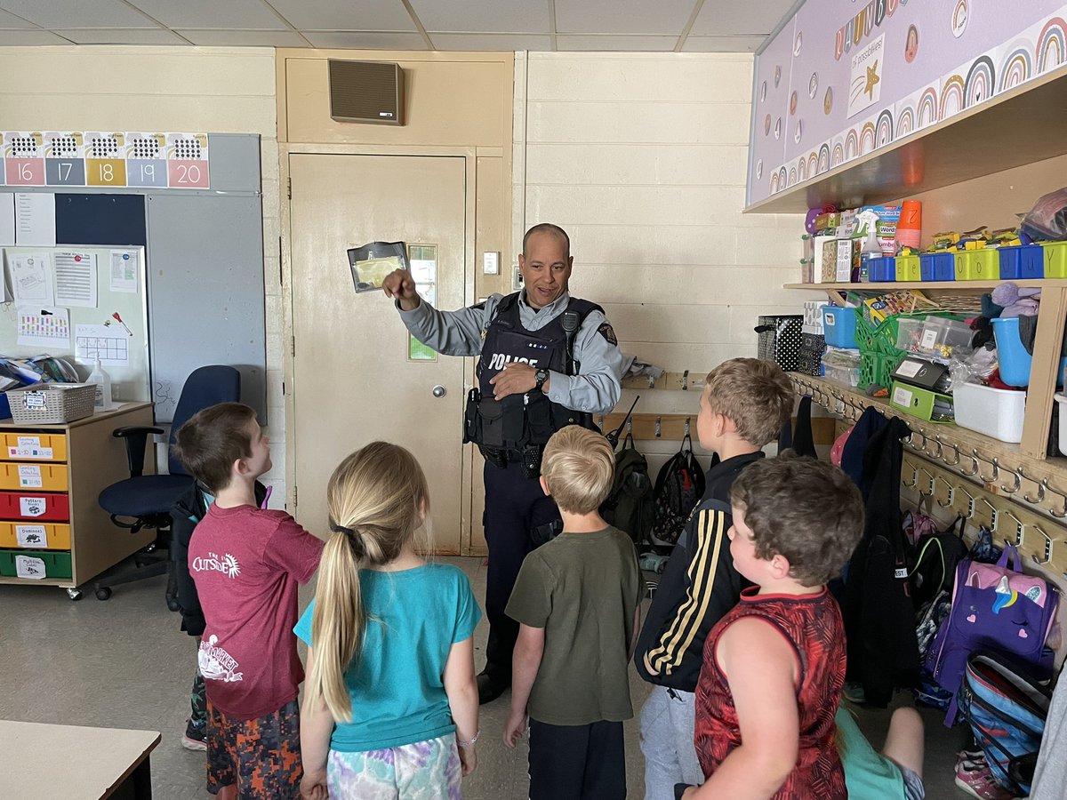 Thank you for taking the time to visit us today Constable Collins.  You answered a lot of great questions from the kids such as; how old are you, where were you born and what do you like to eat? 😁 <a href="/RCMPNS/">RCMP Nova Scotia</a> <a href="/AVRCE_NS/">Annapolis Valley Regional Centre for Education</a> #kidsarepriceless!