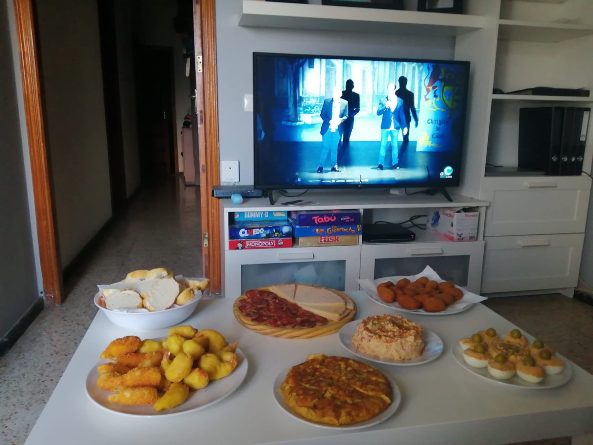 angeleslr79's tweet photo. Desde Gran Canaria viendo la final #COAC2022 https://t.co/MyzDOYFd6t