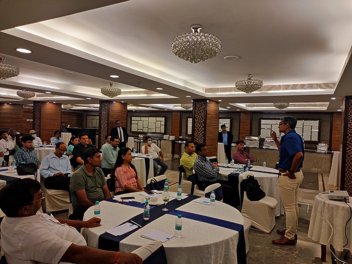 Rakshit_Finance's tweet photo. "As they say great leaders will always lead from the front "
#WealthManagement
#BusinessPartnerMeet
#AdityaBirlaFinanceLtd
@Pawan_Joseph @AnandDasGupta15 @Arjunc77 https://t.co/1AMGYOUnfR