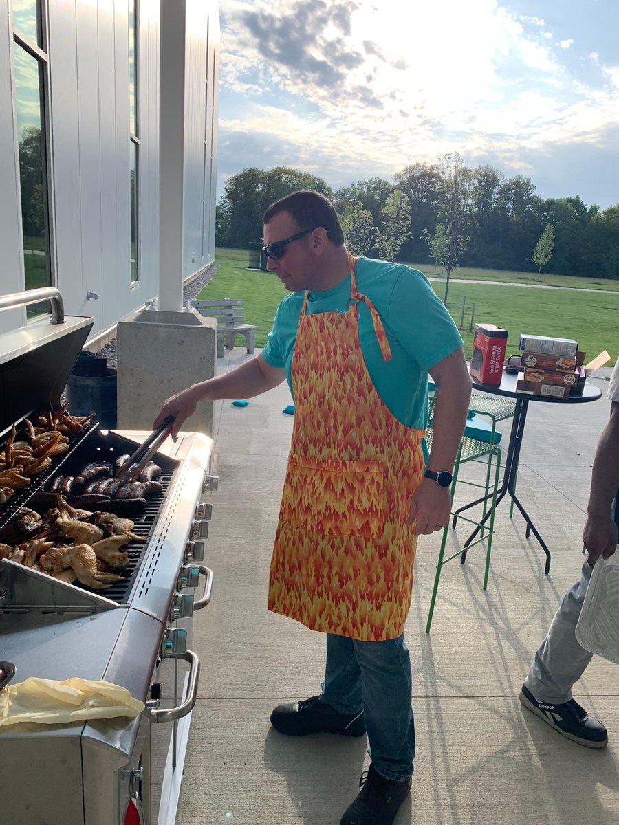 flexco's tweet photo. It's important to #TeamFlexco that our team feels involved, valued &amp; respected, as well as connected at work. Our North American offices celebrated this by bringing our teams together for a good old fashioned BBQ. It was so great to mingle &amp; meet new faces. #FeelGoodFriday https://t.co/uC5ssScOjq