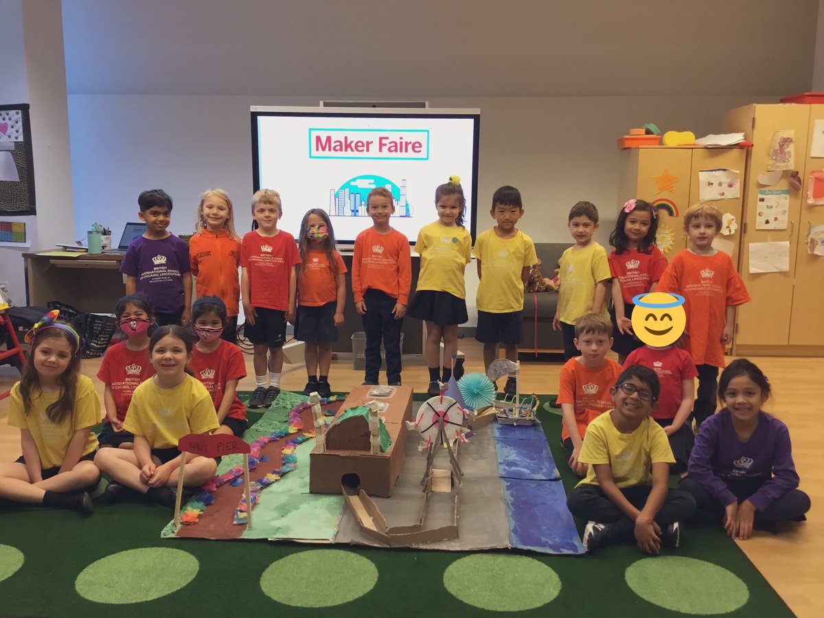 BISCLPYear1's tweet image. The #JollyJaguars are so proud of the ingenuity, innovation and creativeness we used when making our mini golf hole! ⛳️🌟 @BISCLincolnPark @BISCLPSTEAM #MakerFaire #NAEducation