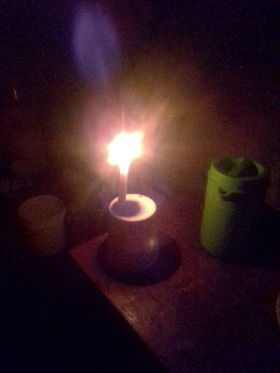 Mwangan2Kilonzo's tweet photo. No power KPLC https://t.co/uQwGeQRgfv