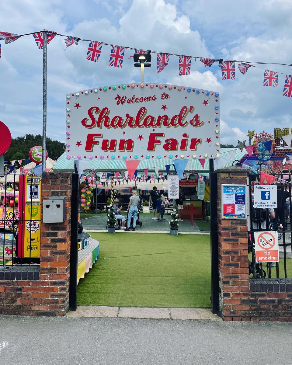 Blakemere Village tweet media