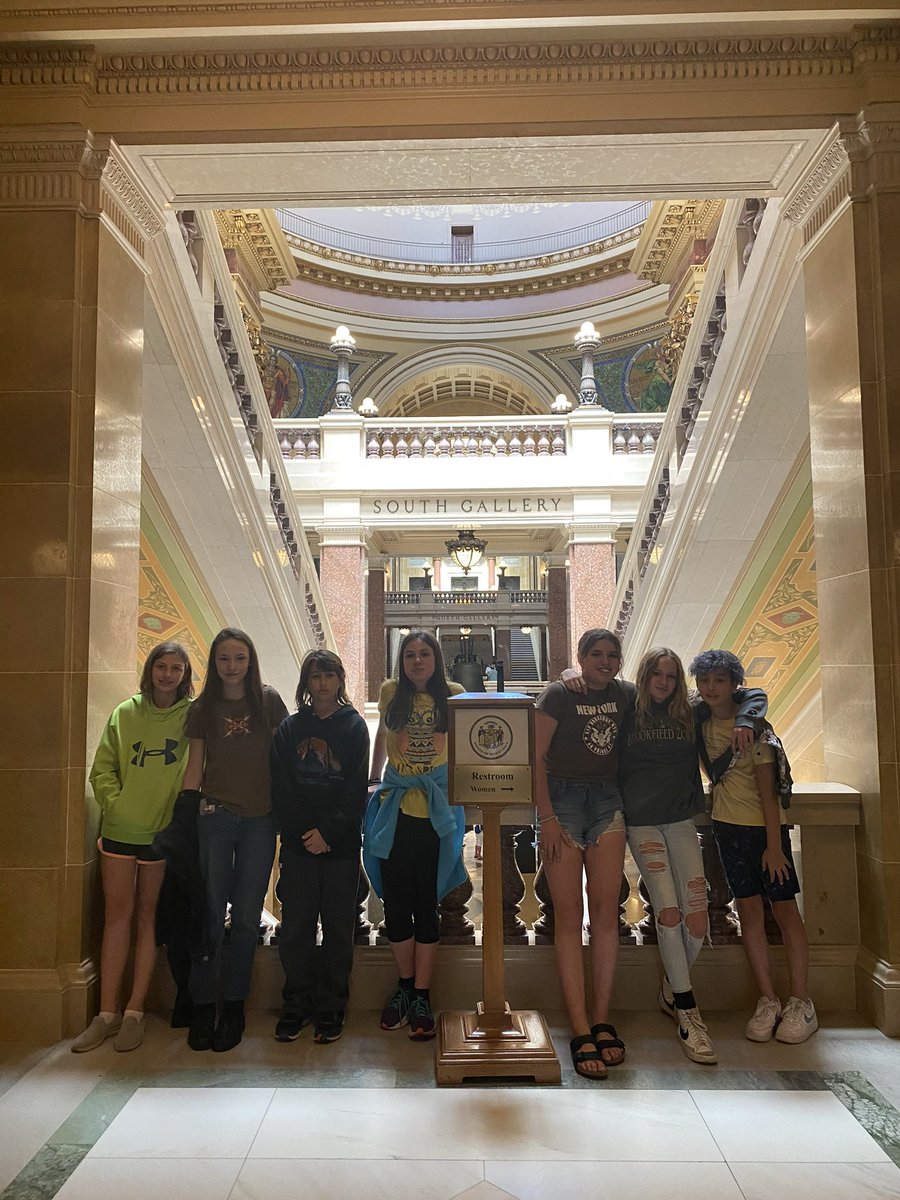 berlinschools's tweet photo. Berlin Middle School students enjoying their end of year trip to Madison! #BASDPride #berlinmiddleschool https://t.co/kkNfV9fNKt