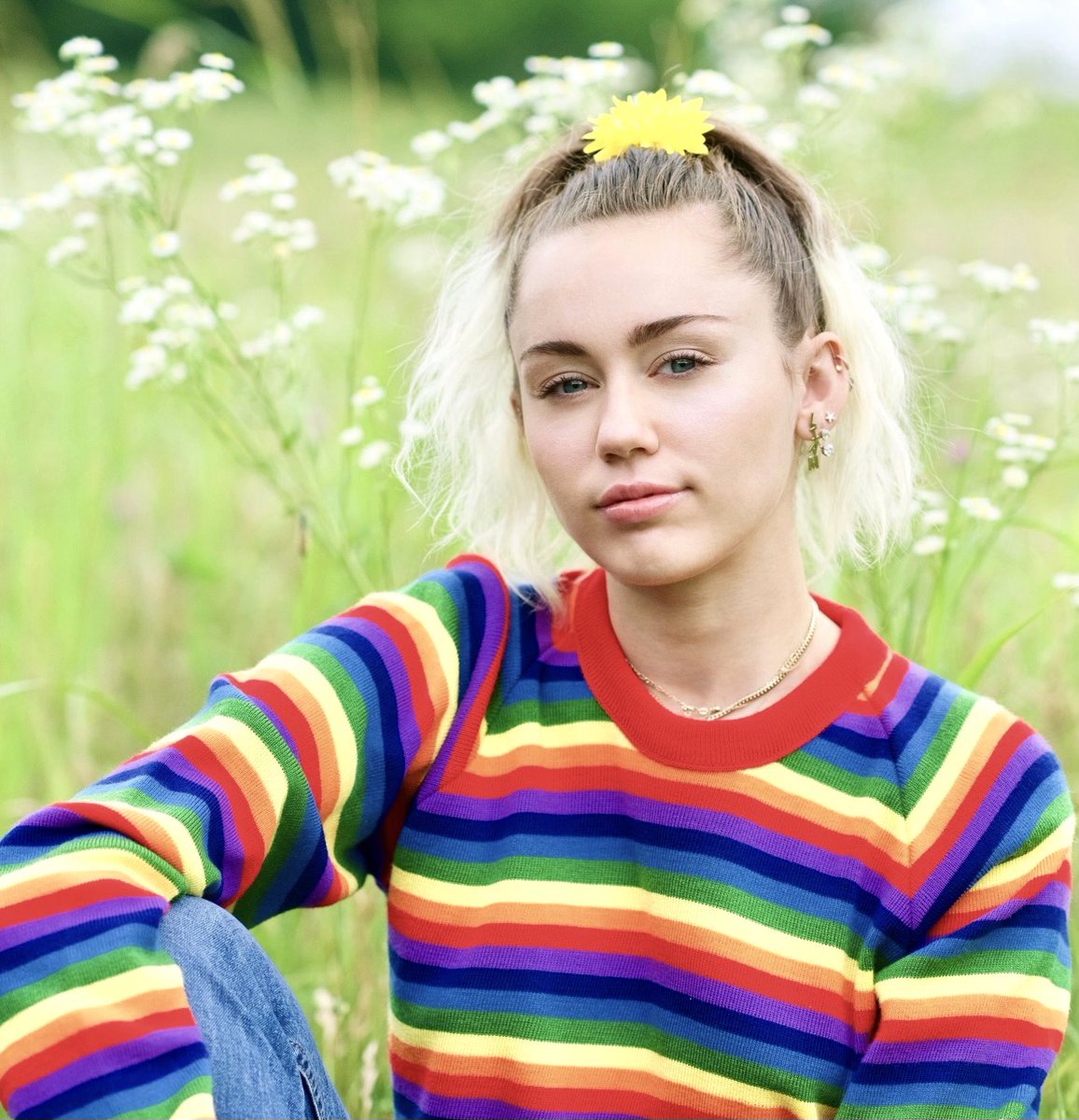 happyhippiefdn's tweet photo. HAPPY PRIDE MONTH to all the #happyhippies out there! We support who you are each &amp; every day, but #Pride is an extra special time to celebrate love &amp; acceptance. Thank you for believing in our mission to fight injustices facing #LGBTQ+ youth even through this challenging year 💛 https://t.co/F1OpInjPly