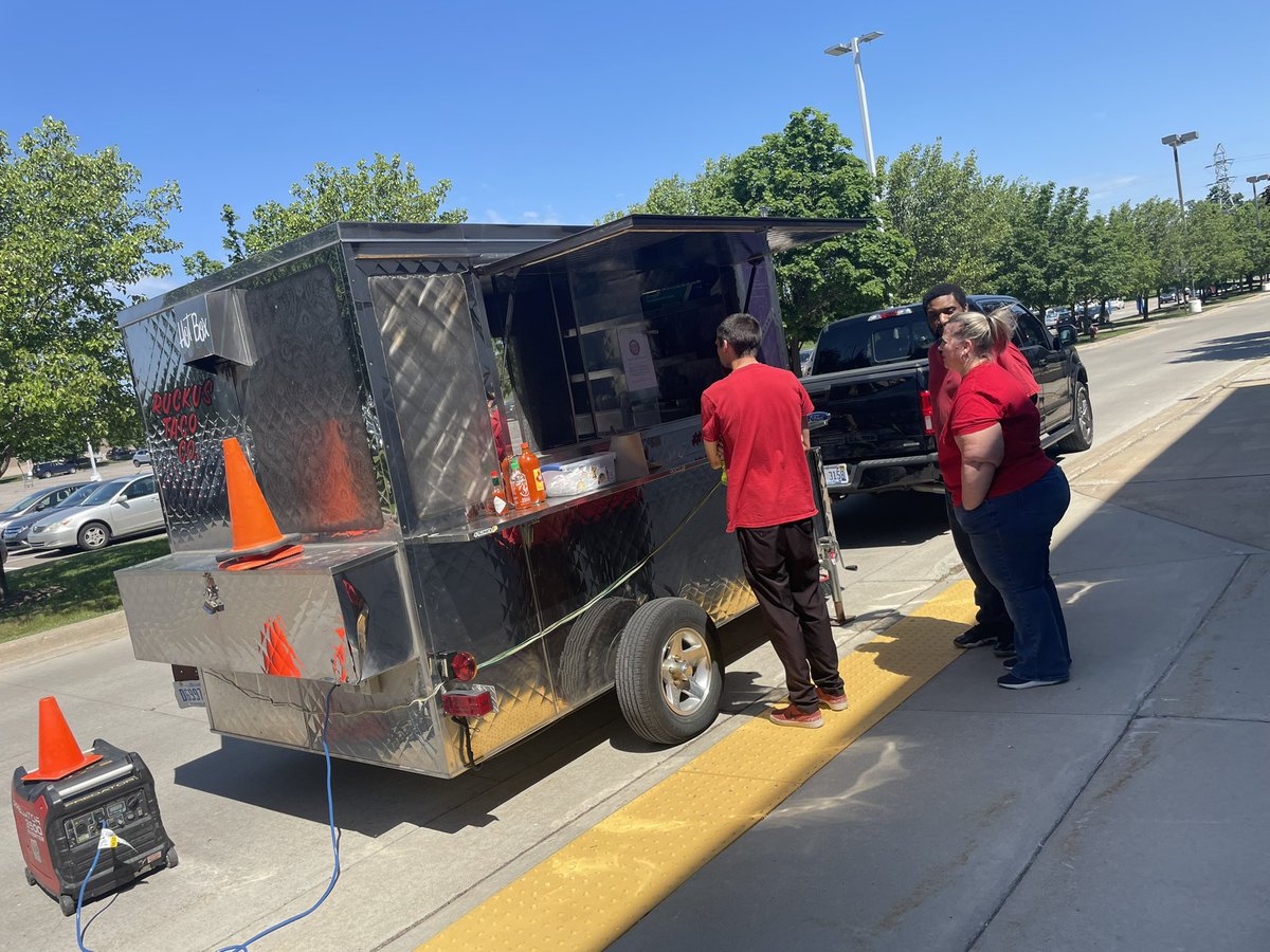 TargetJory's tweet image. HUGE thanks to Ruckus Tacos for catering our #teamrecognition event at #t1285. Last quarter the store won #bestteam of #G195. I’m so happy to be a part of this team and so proud to call this store my home. #caregrowwin #D148 @erinlwsn @EJJustice4 @aleahmarie19 @TGT_Angel