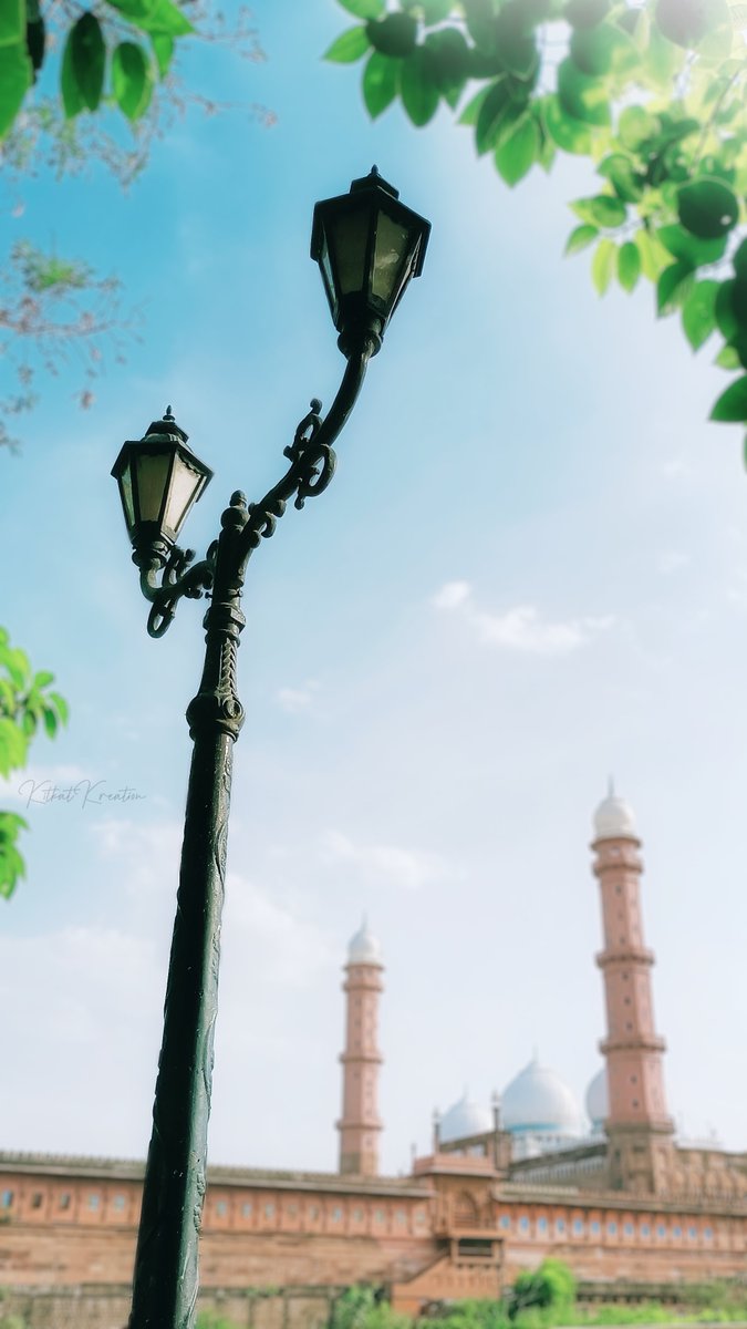 KitkatKreation's tweet photo. Shot this yesterday from one of my fav. spot..😍 || This city have all my love..🥺♥

📍In front of LBS Hospital, Near Taj-Ul-Masajid, Bhopal..♥

Shot on Realme 8 5G.
#ShotOnRealme #Bhopal #MadhyaPradesh #MobilePhotography https://t.co/8O9h4Ok26y
