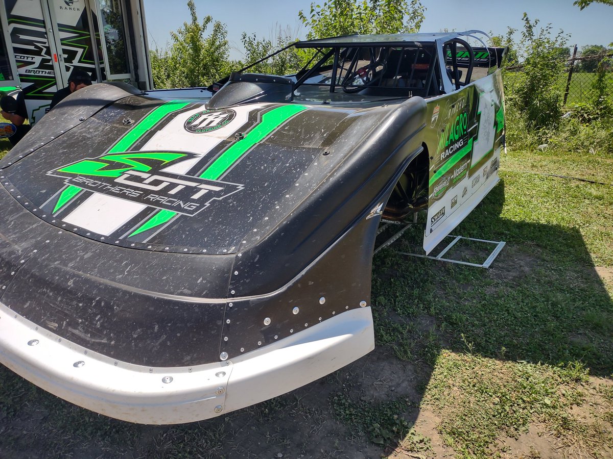 .<a href="/Jscott1st/">Johnnyscott</a> has unloaded for tonight's event at <a href="/TriCity11/">Tri City Speedway</a>!

The Las Cruces, NM driver is hoping to have $10K in his future at the end of 40 Laps.