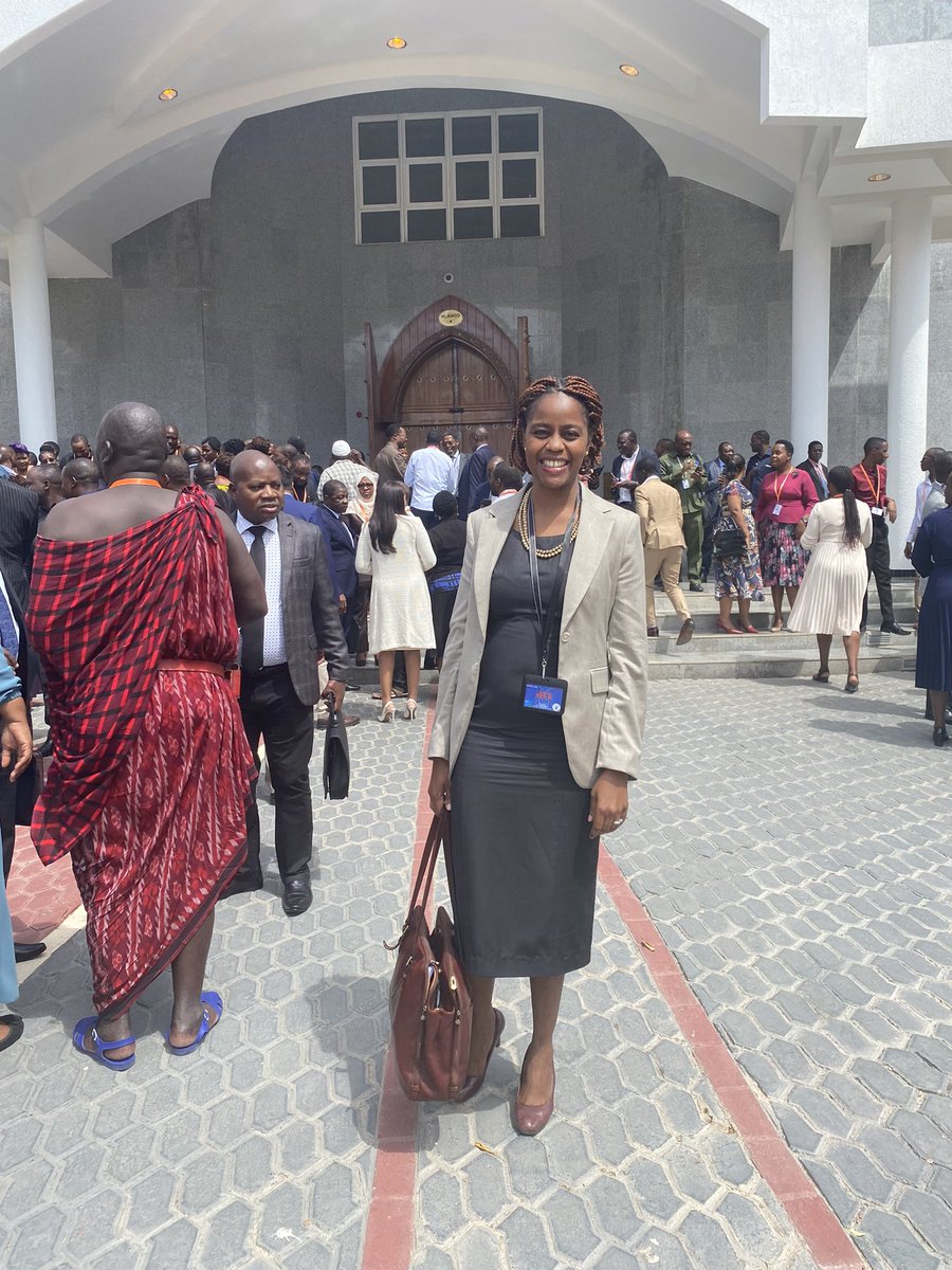 NdunguruColleta's tweet photo. Budget Season 2022.
🌾Agriculture @153% budget increase👍🏾. Agenda 10/30 in motion. A legacy about to unfold.

🐄🐠Livestock &amp; Fisheries transformation is key. 

Economic development happens when budgets are planned properly and are executed timely. https://t.co/PxccsZejS4