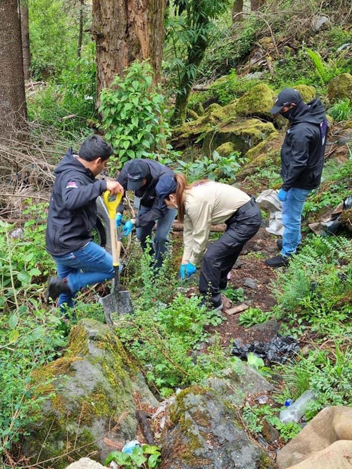 SG_Morelos's tweet photo. Localiza Comisión de Búsqueda de Personas del estado de Morelos cadáver de un individuo en Huitzilac https://t.co/sto4TkLZrB https://t.co/0AS9qmIM2H