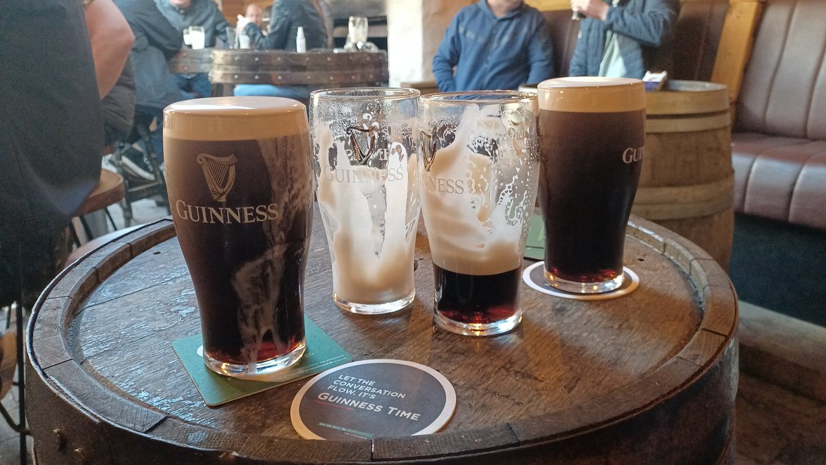 anirishway's tweet photo. And to all a Happy Friday 😊 Sláinte #fridaypints #toarthur #jacobspub https://t.co/20nKpLWtZM