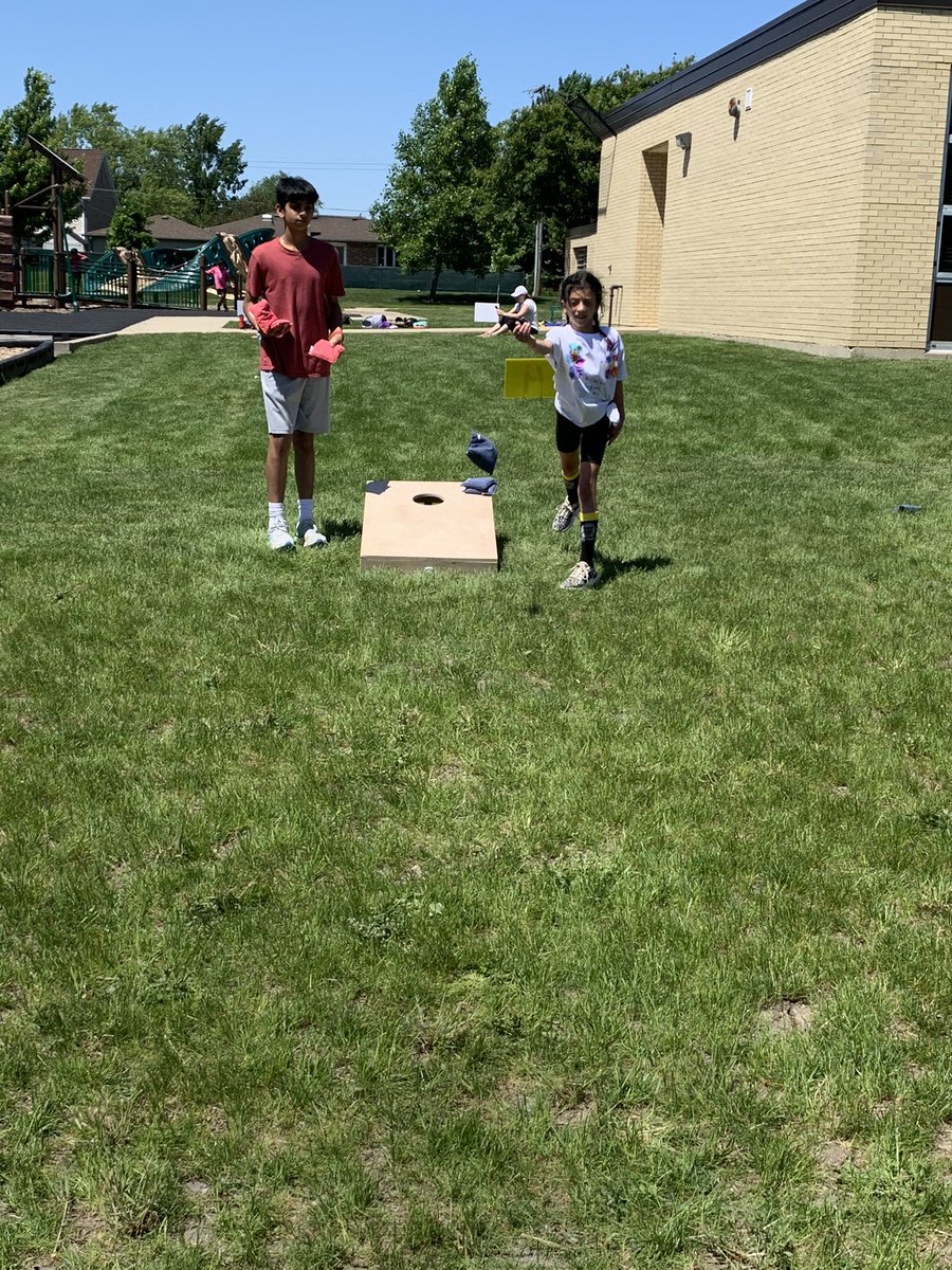 MrsBeventeArt's tweet photo. Throw like a Jaguar! #ilbsd13 #djroars #leadlikeajaguar. @D13Jaguars https://t.co/fM4dS6TtBN