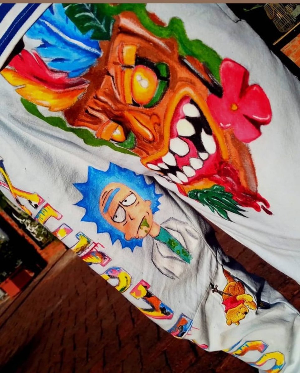 seamskills's tweet photo. Customized Pants😛 @seamskillsart 
.
.
.
.
.
#customizedpants #handpainted #art #fabricpainting #cool #swag #streetwear
#minions #minionsart #Seamskills
#sewing #seamstress #tailoring https://t.co/zQ8RWp8kZY