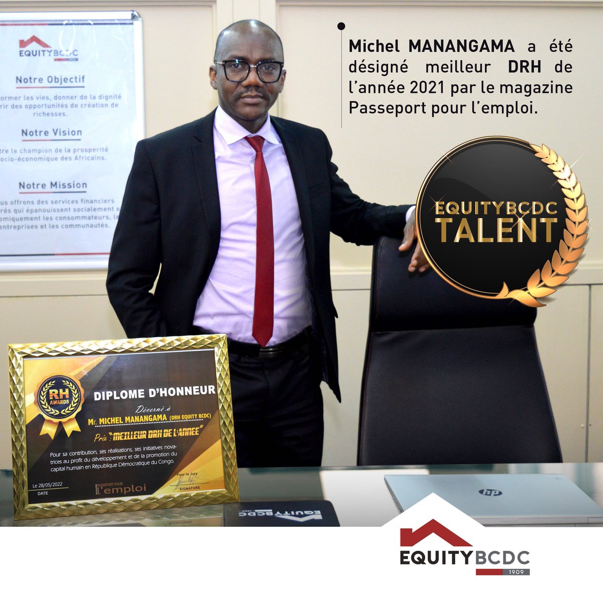 EquityBCDC's tweet photo. Nos collaborateurs ont du talent!
Félicitations à notre Directeur des Ressources Humaines, Michel Manangama qui a été désigné meilleur DRH de l'année par le magazine Passeport pour l'emploi.

#EquityBCDC #talent #DRH https://t.co/TnuT1HIuJm