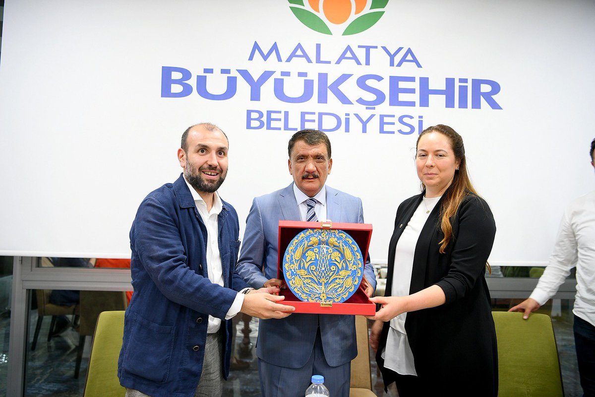 İstanbul Genç Girişimciler Kurulu’nun Malatya’mızda yapmayı amaçladığı network ve teknik gezi faaliyetleri kapsamında; Malatyalı genç iş insanlarıyla bir araya geldiği   programa katılım sağladık.

Genç girişimcilerimize faaliyetlerinde kolaylıklar ve başarılar diliyorum.