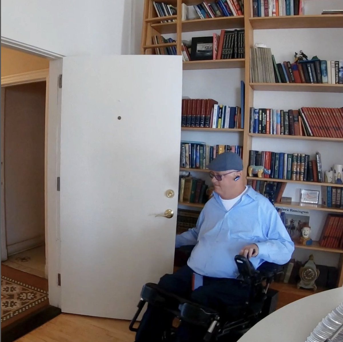 AltitudeDocume1's tweet photo. Michaelโs day-to-day routines that he has created for himself are not only impressive, but innovative!
Learn more about Michael and his journey, watch @AltitudeDocume1 now: https://t.co/Ag6O8ffRbD
#AltitudeNotAttitude #DisabilityInclusion #WhattoWatch #FutureofMedia https://t.co/3l91tCLFYA