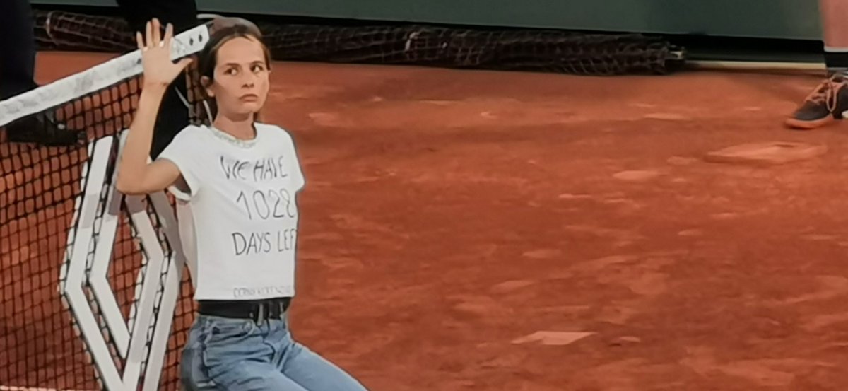 benoitoi's tweet photo. "we have 1028 days left"
#RolandGarros https://t.co/mFE56lyYHE