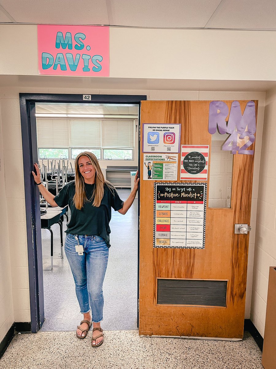 Said goodbye to my room for the last 7 years. We can’t wait to make new memories in the new @EHGreeneSchool next year, though!💚💛💜 <a href="/SycamoreSchools/">Sycamore Schools</a>