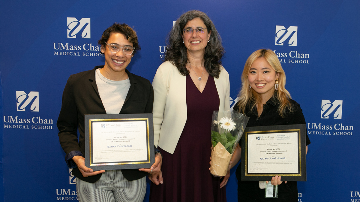 UMass Chan Diversity & Inclusion Office (@umassdiversity) on Twitter photo Sarah Cleveland & Judy Huang, diversity and inclusion co-chairs for the Graduate Student Body Council and active participants in <a href="/DIGGSBS/">DIG UMass Chan Medical School</a>, are the winners of the second Student Justice, Equity, Diversity, Inclusion (JEDI) Leadership Award. <a href="/Sarahb_clev/">Sarah B. Cleveland</a> @judyqyhuang <a href="/UMassChanGSBS/">Morningside Graduate School of Biomedical Sciences</a> Sarah Cleveland & Judy Huang, diversity and inclusion co-chairs for the Graduate Student Body Council and active participants in <a href="/DIGGSBS/">DIG UMass Chan Medical School</a>, are the winners of the second Student Justice, Equity, Diversity, Inclusion (JEDI) Leadership Award. <a href="/Sarahb_clev/">Sarah B. Cleveland</a> @judyqyhuang <a href="/UMassChanGSBS/">Morningside Graduate School of Biomedical Sciences</a>