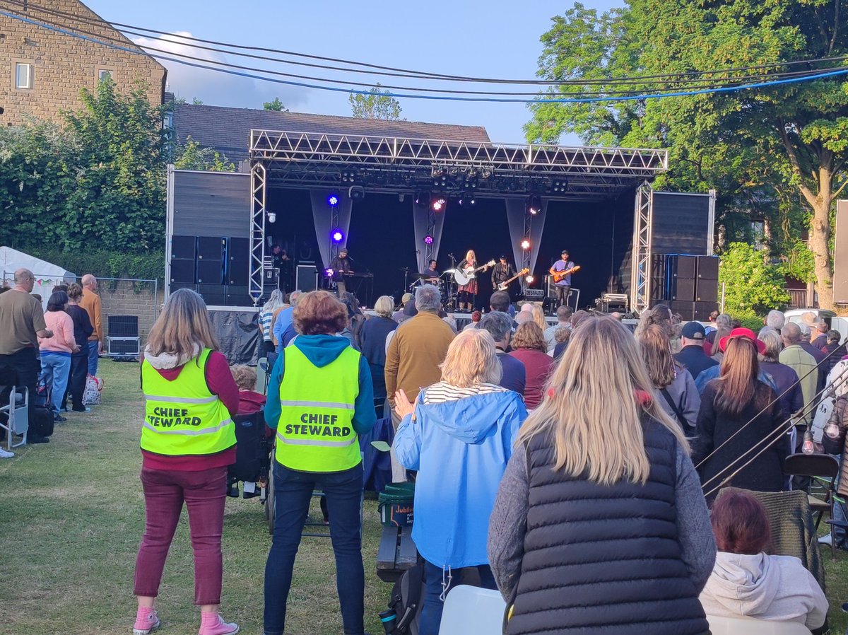 euni2john's tweet photo. #clifffest A lovely evening for worship at the Cliff College Festival https://t.co/3pqgjgayc2