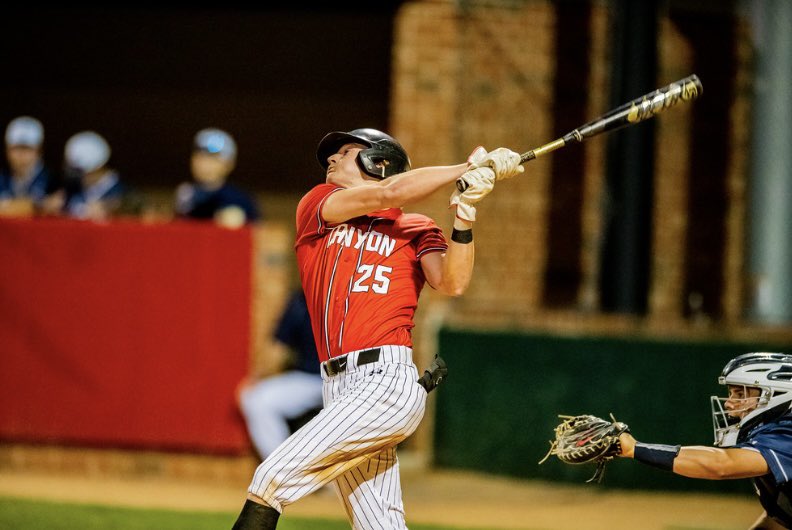1st Team All-District‼️ Congrats to <a href="/BlakeHollingsh1/">Blake Hollingshead</a> for being named to the 26-5A all district team. Blake batted .397 in district play with 11 RBI’s and a 💣. #GoCoogs