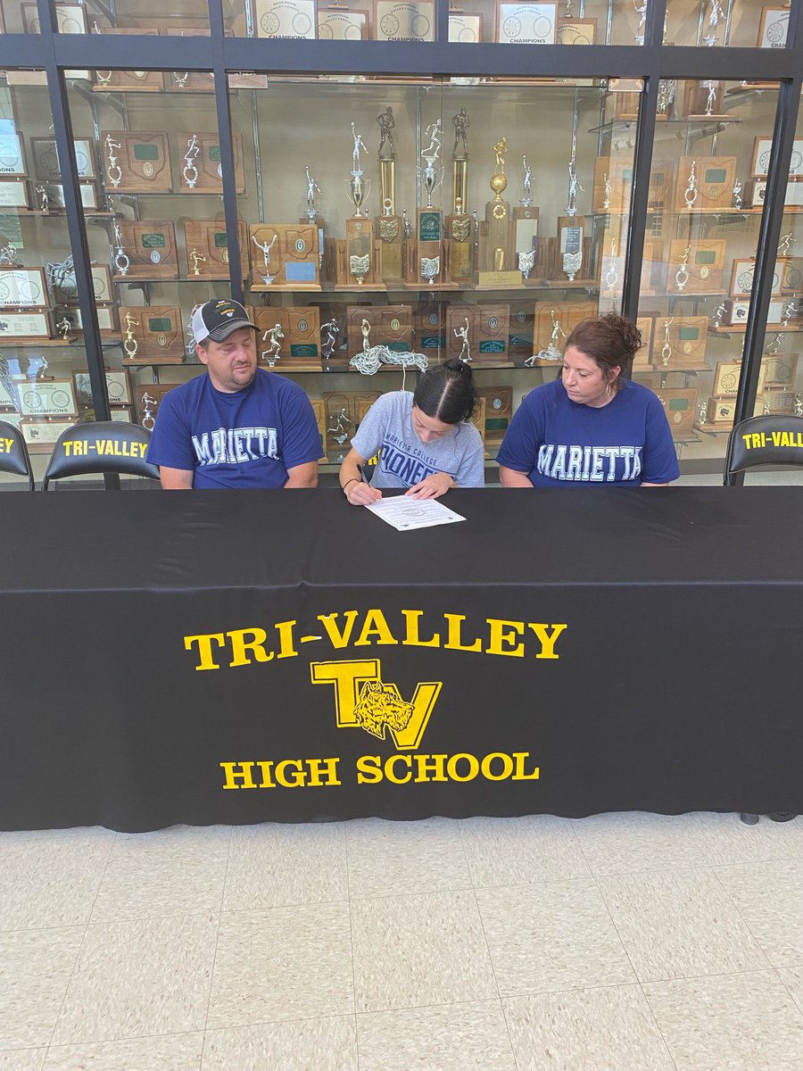 Congrats to Mackenzie Hartrum for signing to continue her Academic and athletic careers ⁦<a href="/MariettaCollege/">Marietta College</a>⁩