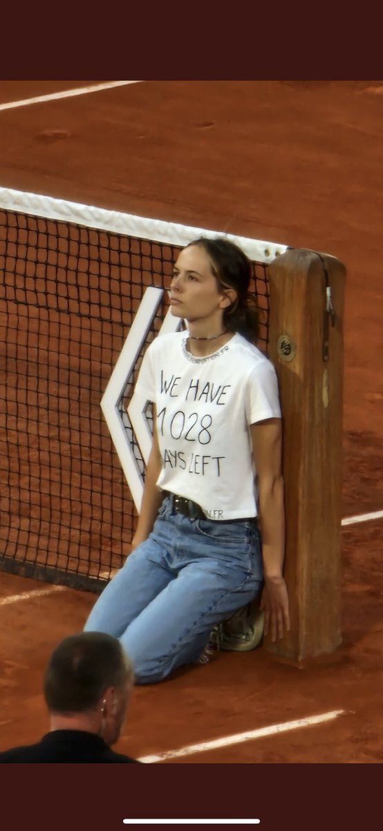 lipouts's tweet photo. #RolandGarros https://t.co/2BcHK9z7lH