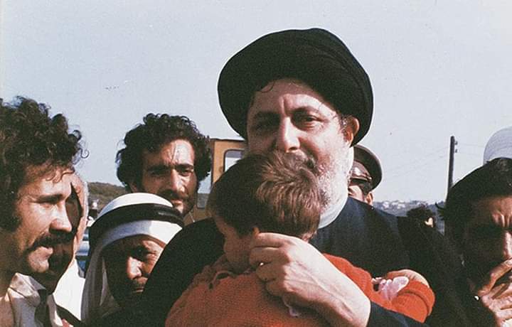 abboud_tima's tweet photo. صورة لسماحة الإمام القائد السيّد موسى الصدر  أثناء زيارته لدولة الكويت عام 1969 

#ولادة_إمام_الوطن https://t.co/v276J1ijQi