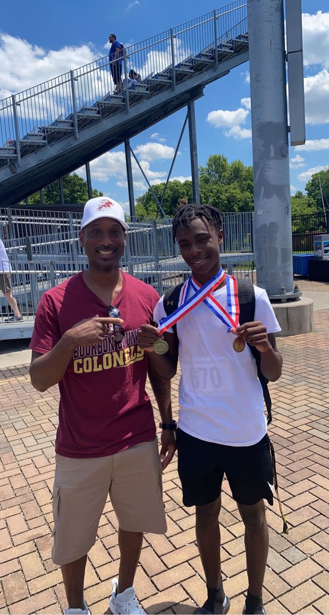 Lamont5Campbell's tweet photo. Today my son won state and broke his own record he set a wk ago #QuezMan #StateChamp #OnlyUp #Celebration https://t.co/SbtvVRp4np