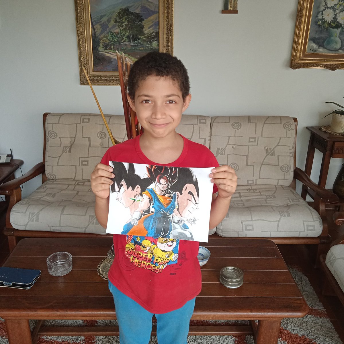 joselinem565's tweet photo. El es Sebastián mi hijo ,un niño de 10 años que por voluntad propia incursiona en el mundo del arte, hasta ahora no ha hecho ningún curso ,viendo su pasión , su dedicación y su amor por el dibujo me gustaría poder tener los recursos para costearle un taller. https://t.co/5xV7ECCApH