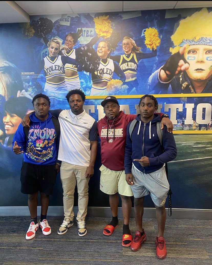 Great Hospitality <a href="/ToledoFB/">Toledo Football</a> ! Thank you for having me and my Team! @Commit2ThaC <a href="/CoachADub_/">Aaron Williams🥇</a> <a href="/CoachMac38/">McCrary</a>