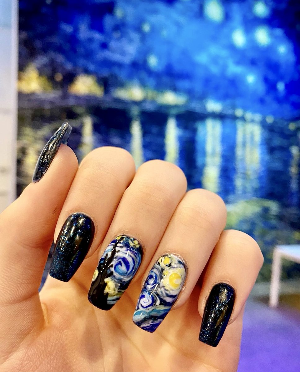 We’re too obsessed with these Starry Night nails! 😱💕 Tag us in your themed nails, jewelry, hair, outfits, and more!🌻 

Get your tickets here: bit.ly/IVG-PIT 

📸: instagram.com/the.medschool.…