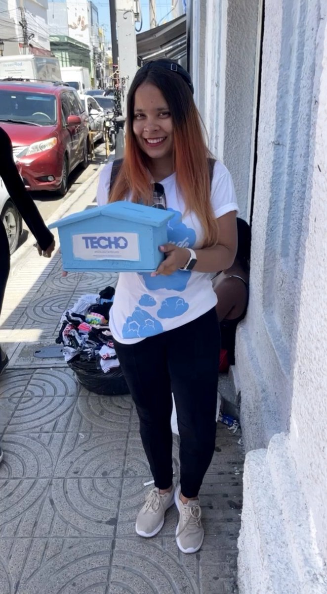 LizaLiz_'s tweet photo. SOÑANDO POR UN TECHO 🏠💙
Colecta @TECHO_rd #TECHORD #ColectaTechoRD #ColectaTecho2022 https://t.co/oTvrlTEYBx