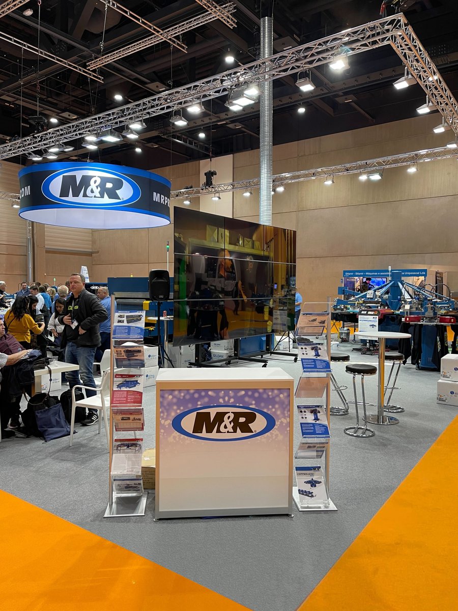 mrcompanies's tweet photo. Thank you Berlin, we had an incredible show! 🙌🤟
We appreciate every customer, dealer and team member that made this show great! 💙
#MRBlueCrew
#FESPA #Berlin #FESPA2022 #Screenprinting #hybridprinting #digitalprinting #decoratedapparel #MRCobra #DigitalSqueegee https://t.co/0LS2OJ2Khb