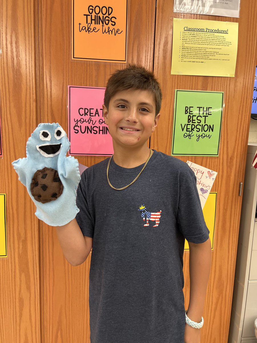 WantaghMiddle's tweet photo. Some finished puppets in 6th grade home and careers with Mrs. Rotondo! #sewingisfun #warriorscare https://t.co/II0Ab5f6Xh