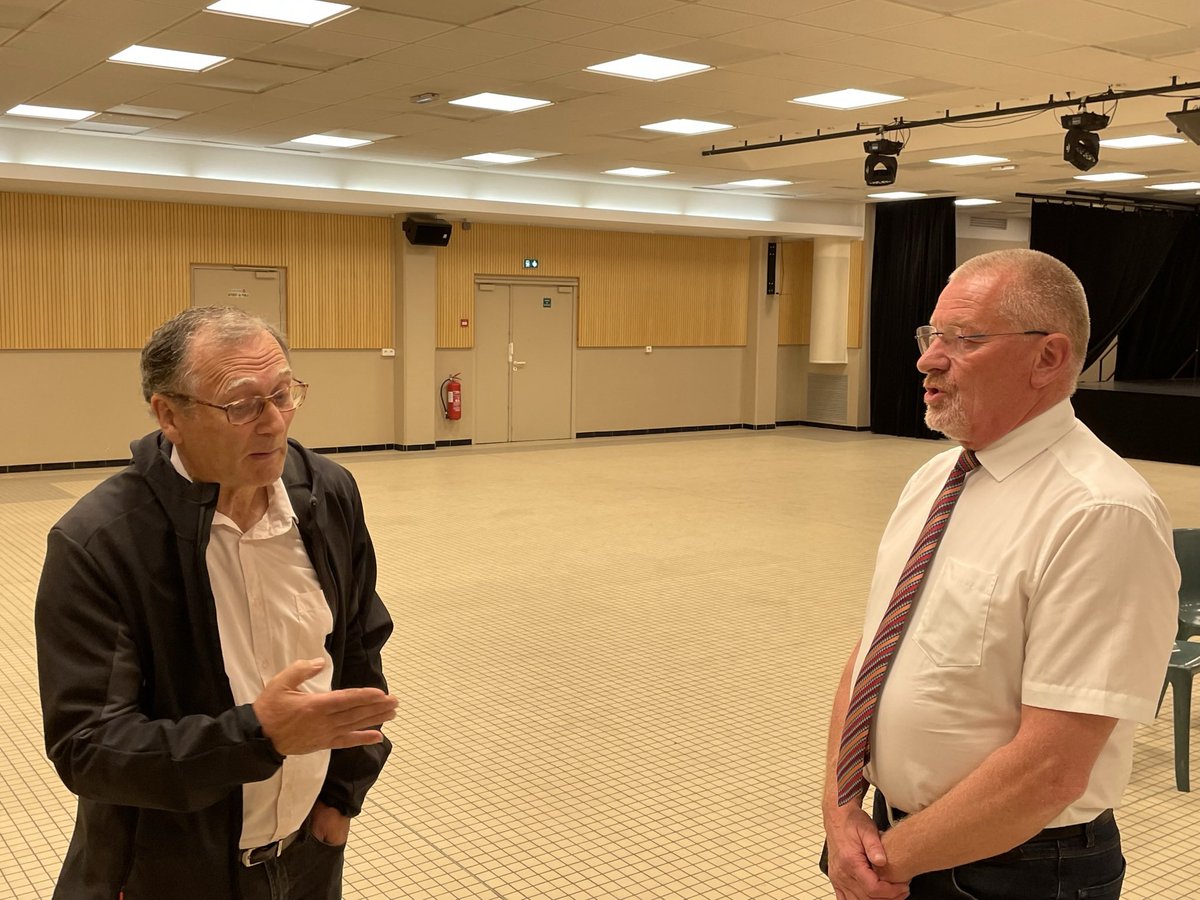 GirardinEric's tweet photo. Jour 5 : Toute une journée d’échanges et de discussions avec les habitants de la Montagne de Reims avant la réunion publique de ce soir à #Sillery.
Rendez-vous demain pour les deux réunions publiques dès 11h à #Sept-Saulx et 14h30 à #Congy #circo5103 #EricGirardinAvecVous https://t.co/RlBPjXOten