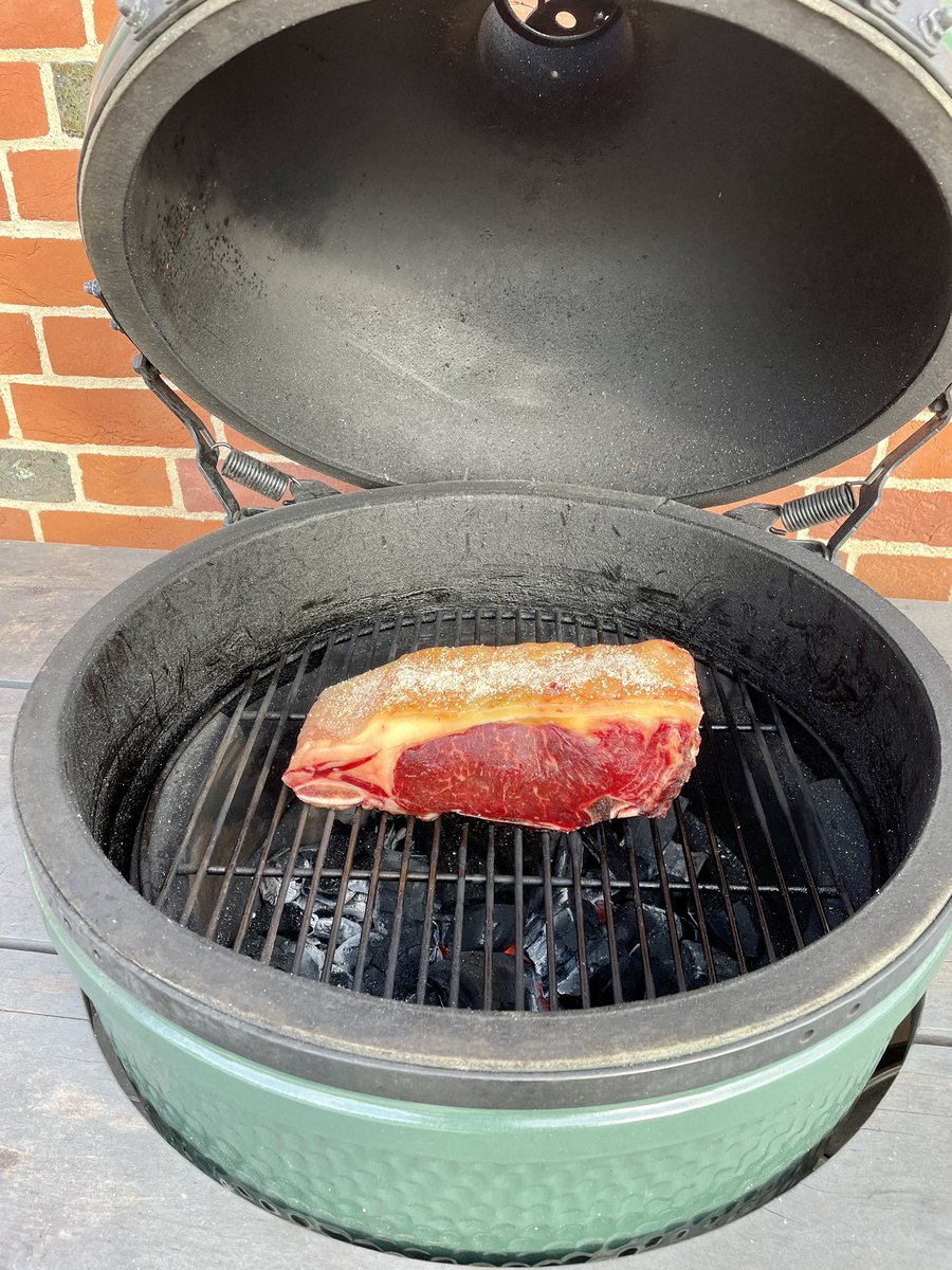 EdHenriet's tweet photo. I gambled that it was dairy breed bone-in sirloin day of @ukbbqweek Thank you @meatmatters for a fantastic piece of beef. @devonwoodsmoke @Hoggy602 @thebbqmag @BigGreenEggUK @Tommo33s @cooksdigest https://t.co/x61IUVudpu