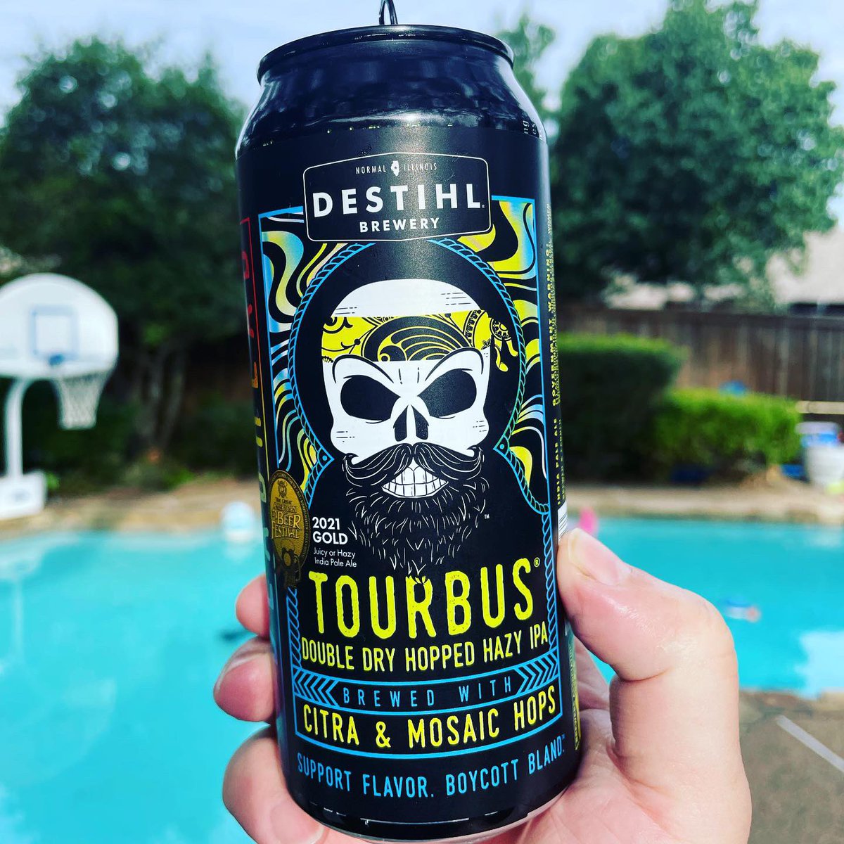 StrikeoutBeer's tweet photo. Got to knock back @DESTIHLbrewery TourBus this week and it was AMAZING! Video is up on YouTube, Twitch, Twitter and Facebook. Check it out!
#beer #craftbeer #destihl #hazyipa #ipa #dryhopped #doubledryhopped #ddh #ddhhazyipa #tasty #yum #fyp #foryou #strikeoutbeer #twitch https://t.co/olAqq3N578