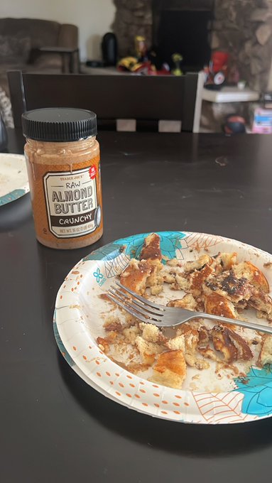 Was going to show you the delicious almond butter chocolate chip banana pancakes 🥞 I made , but I ate<a href="/tag/livingsexy"class="tags"><span>#livingsexy</span></a>