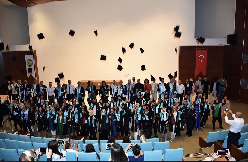 hrukonseymedya's tweet photo. İİBF de Cübbe Giyme Töreni'ne kıymetli hocalarımızla birlikte katıldık. https://t.co/wZ7ZY2ak8R