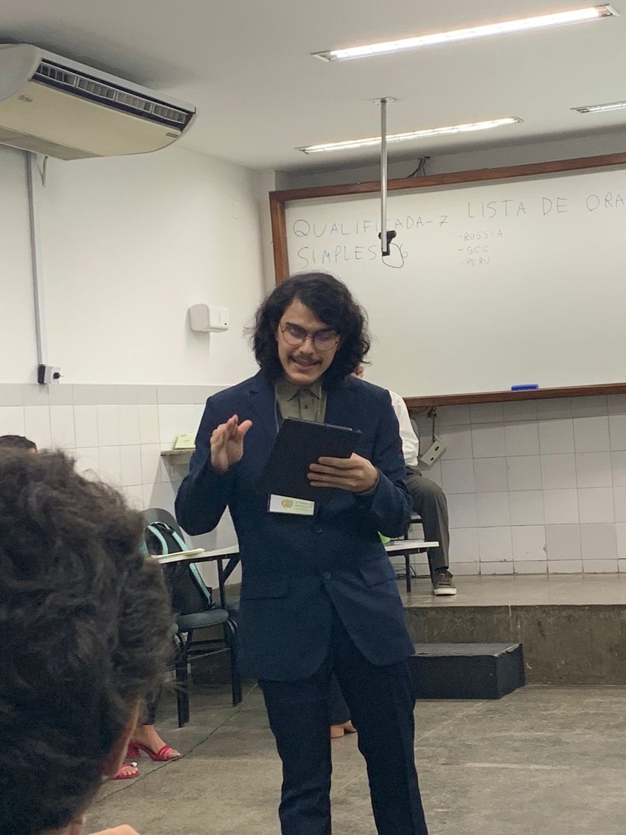 integral_mun's tweet photo. (CACE)
O delegado do Brasil, em seu discurso, afirma que a região amazônica pertence ao Brasil.
#miniintegralmun2022
#brasildono
#seráqueestácerto

Vitória Floriano. https://t.co/2BXOKJzjGQ
