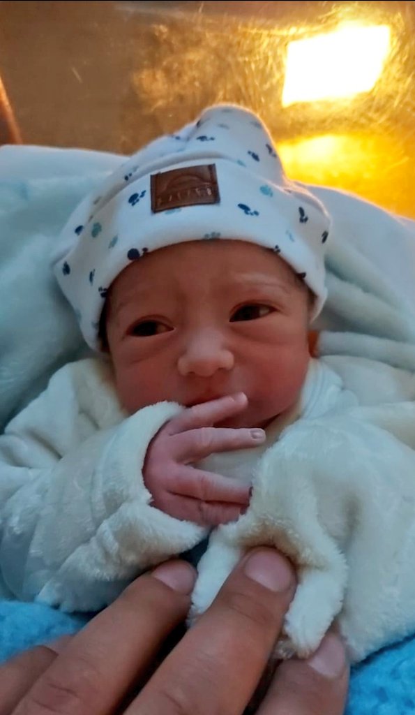 FlorenciaAnca's tweet photo. Bienvenido al mundo amor de mamá, estoy completamente enamorada de vos 😍 👶🏻 https://t.co/catlCU7qRm
