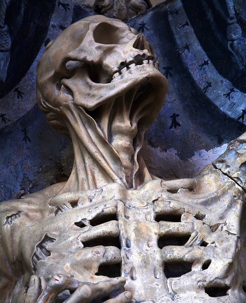AcademiaAesthe1's tweet photo. “Cadaver Tomb of René of chalon” 1545, by Ligier Richier (1500-1567) https://t.co/X81EB3z1eC